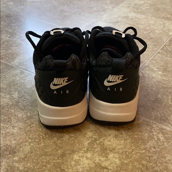 Nike Air shoes - Picture 4 of 4